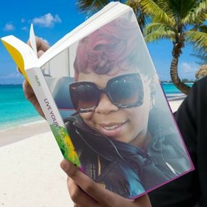 Meet your Posher, Ebony